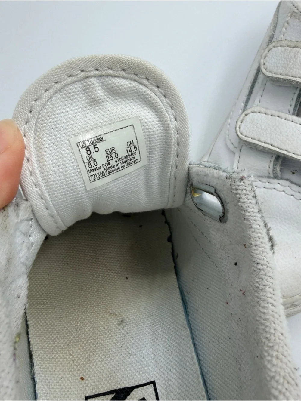 VANS Leather White Velcro Sneakers Sz 8.5